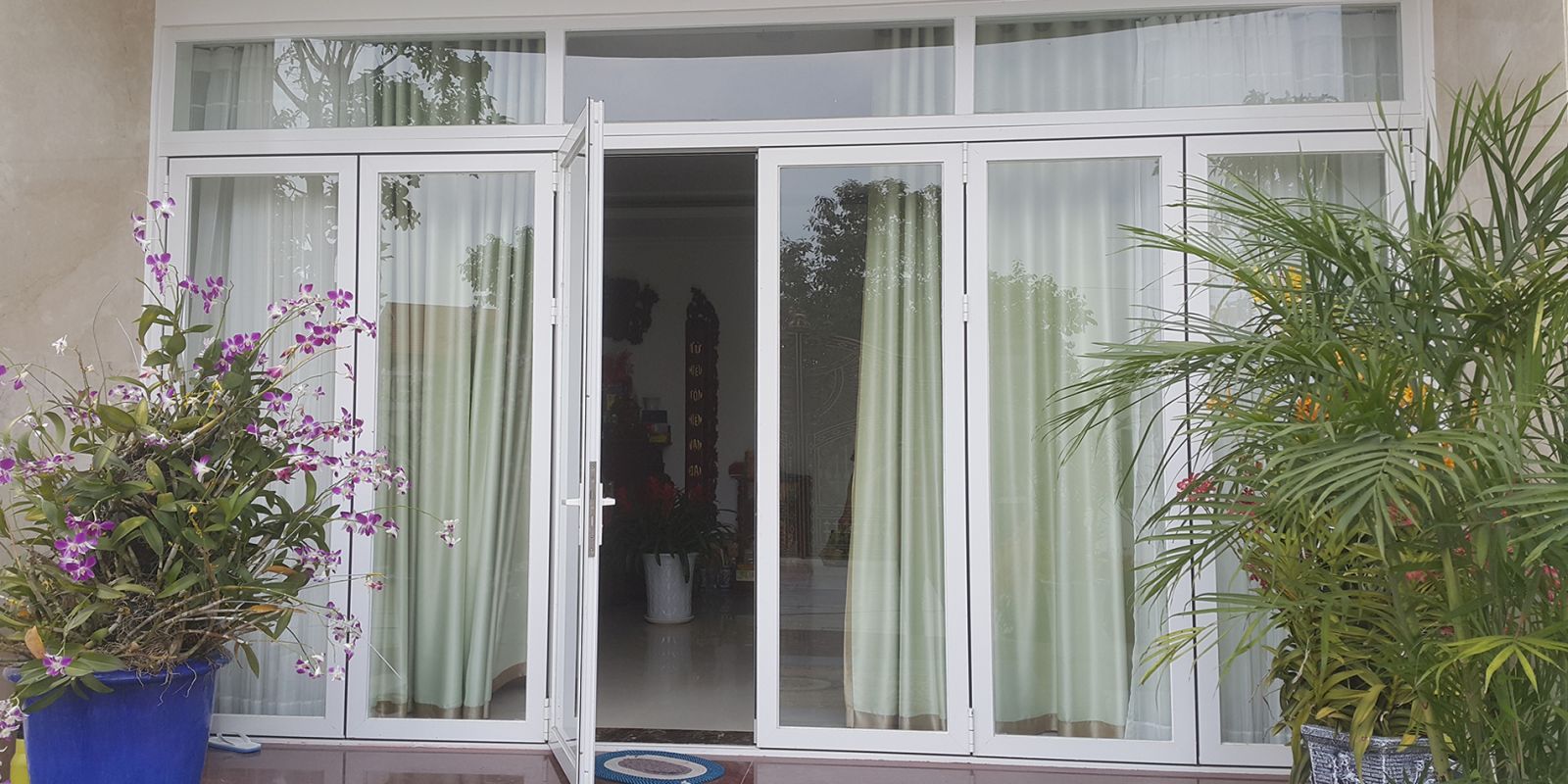 Khả năng chịu lực của cửa nhôm xingfa xếp trượt 6 cánh